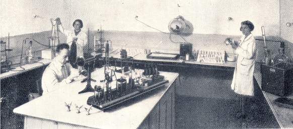  1925_biolab_th